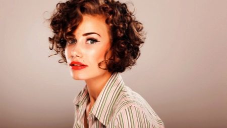 Best haircuts for short curly hair