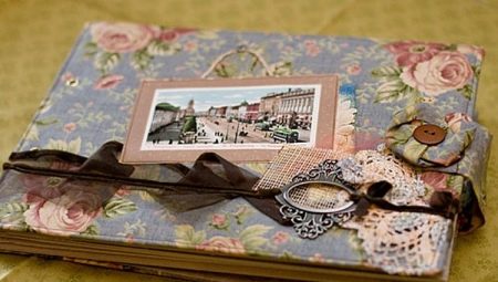 The intricacies of notebook design using scrapbooking