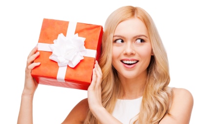 Hvad skal jeg give en pige i 22 år?