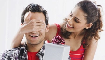 What to give a man for 31 years?