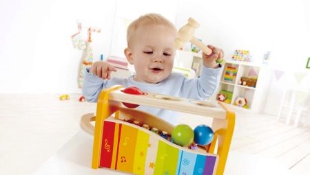 Hvad skal barnet give i seks måneder?