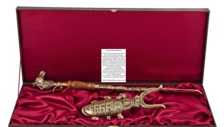 Expensive gifts: souvenirs and jewelry for important people