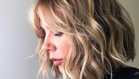 How to make curls with straight ends?