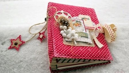 How to make a new year album using scrapbooking technique?