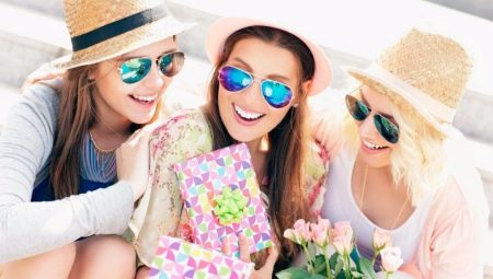 Jak udělat dárek pro přítelkyni vlastními rukama?