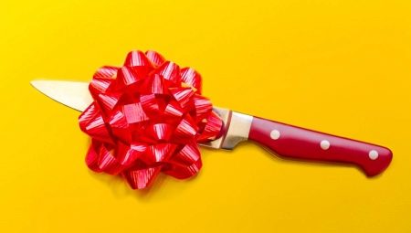 Is it possible or impossible to give knives?