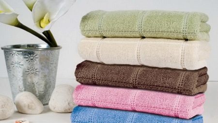 Can I give and receive a towel as a gift?