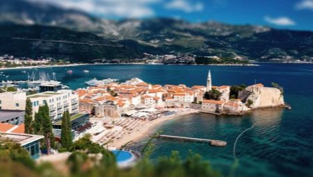 Budva beaches: description, rating of the best, selection tips