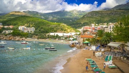 Weather, beaches and holiday features in Pržno