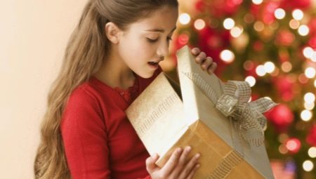 List of gifts to a girl of 13 years on New Year's