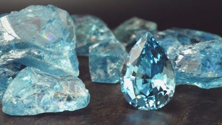 All about Aquamarine Stone: Significance, Features and Properties