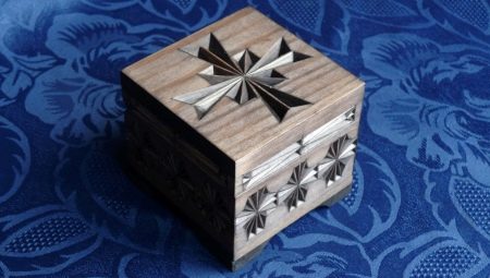 What to give a woman 65 years old?