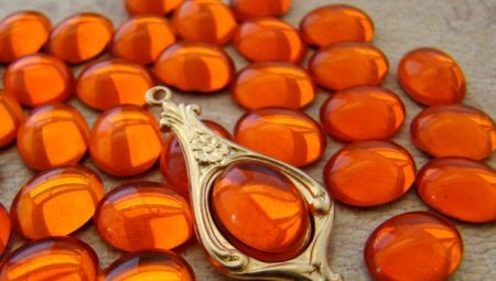 Hyacinth: a description of the stone, types and properties