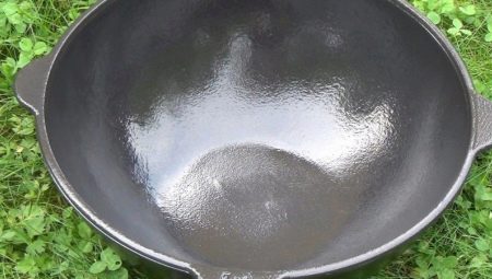 How to clean the cauldron?