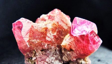 Corundum: what is it, varieties, properties and applications
