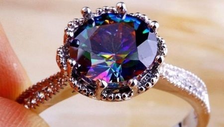 Mystic topaz: properties of a stone, to whom does it suit?