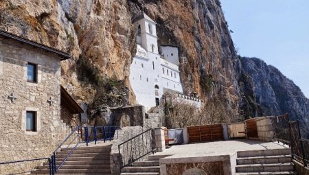 Ostrog Monastery in Montenegro: description and travel