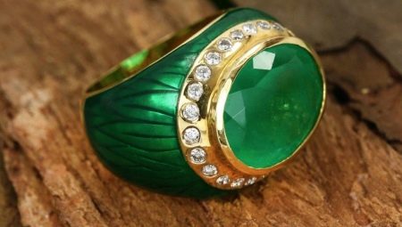 Arten von grünen Steinen