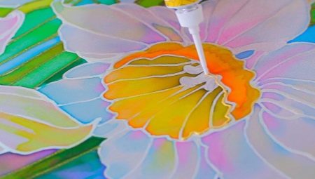 We choose paints for batik