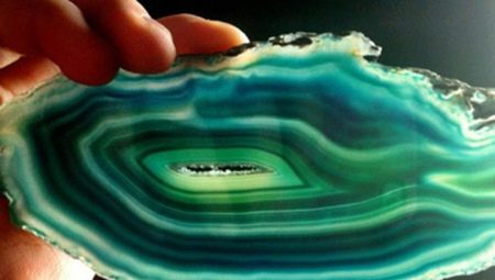 Green agate: features, properties and applications