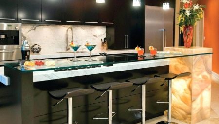 How to choose and place a bar counter for a kitchen?