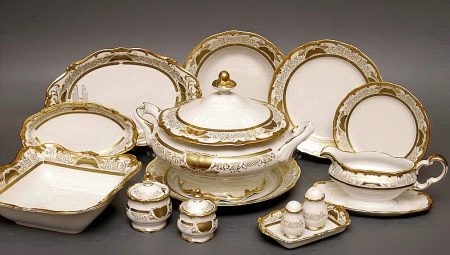 How to choose a dinner service for 12 people?