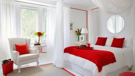 How to choose fabric for curtains in a bedroom?