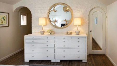 Chest of drawers in the bedroom: types and recommendations for choosing