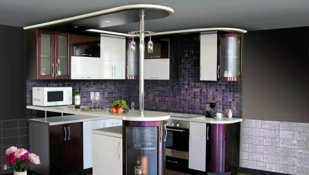 Complete kitchen with a bar counter: types and choices