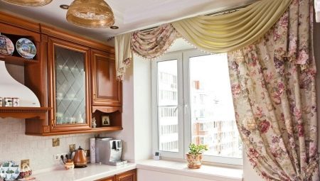 Lambrequins in the kitchen: what are and how to choose the right option?