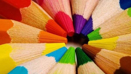 Features of the influence of color on a person