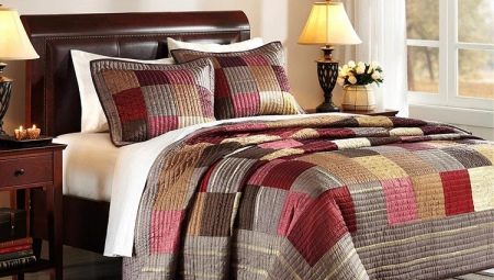 Bedspreads in the bedroom: features, varieties and selection tips