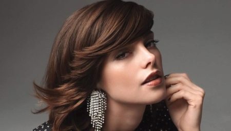 Chocolate-brown hair color: who is suitable and how to achieve a saturated color?