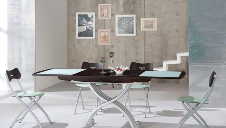 Skládací židle do kuchyně: funkce a doporučení pro výběr