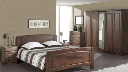 Massive bedrooms: types, brands, features of choice, interesting ideas