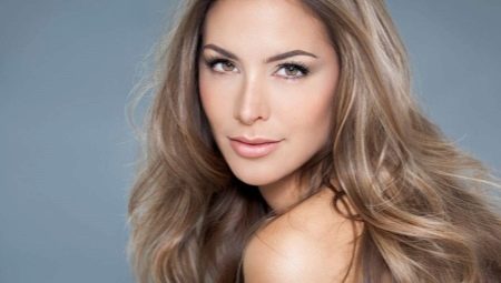 Medium blond hair color: varieties of shades and selection tips