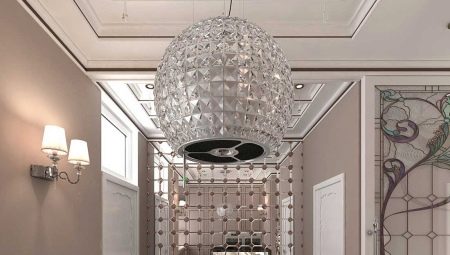 Hallway Chandelier: Features and Recommendations