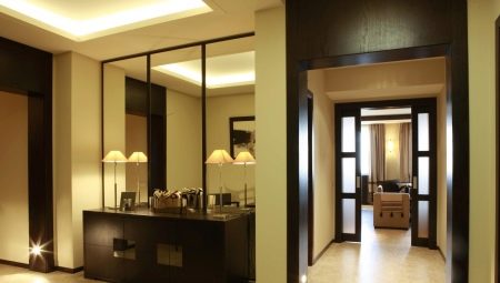 Organization of lighting in the hallway