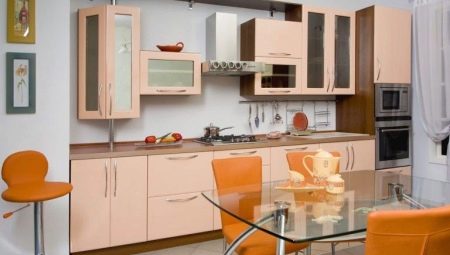 Peach cuisines: design features, color combinations and examples