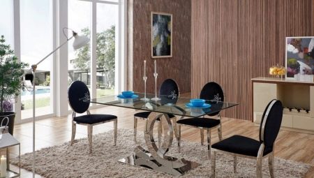 Chairs for the living room: varieties and tips for choosing