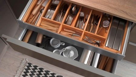 The subtleties of filling kitchen cabinets inside