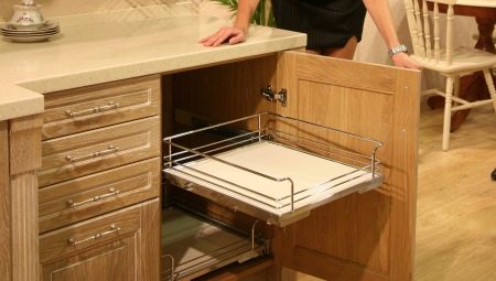 Retractable baskets for the kitchen: features, types and choices