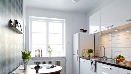 Kitchen design with an area of ​​8 square meters. m with a refrigerator