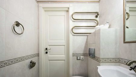 Design of a bathroom in a panel house
