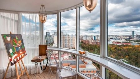 Panoramic balcony glazing: advantages and disadvantages, options, choice, examples
