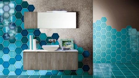 Honeycomb tile in the bathroom: features and design options