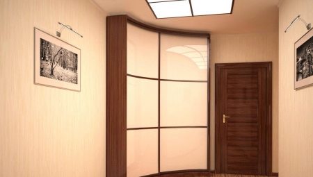 Dimensions of wardrobes in the hallway