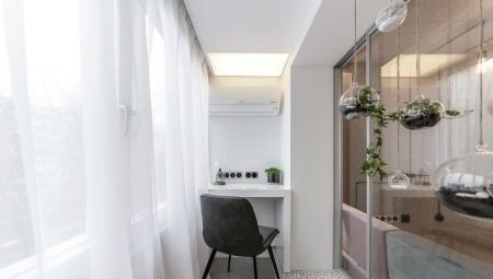 Curtains on the balcony: types and recommendations for choosing