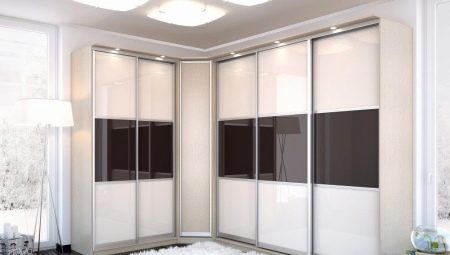 Eckschrank im Wohnzimmer: Typen und Auswahlmöglichkeiten