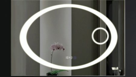 Bathroom mirror with clock: pros and cons, choice, examples in the interior
